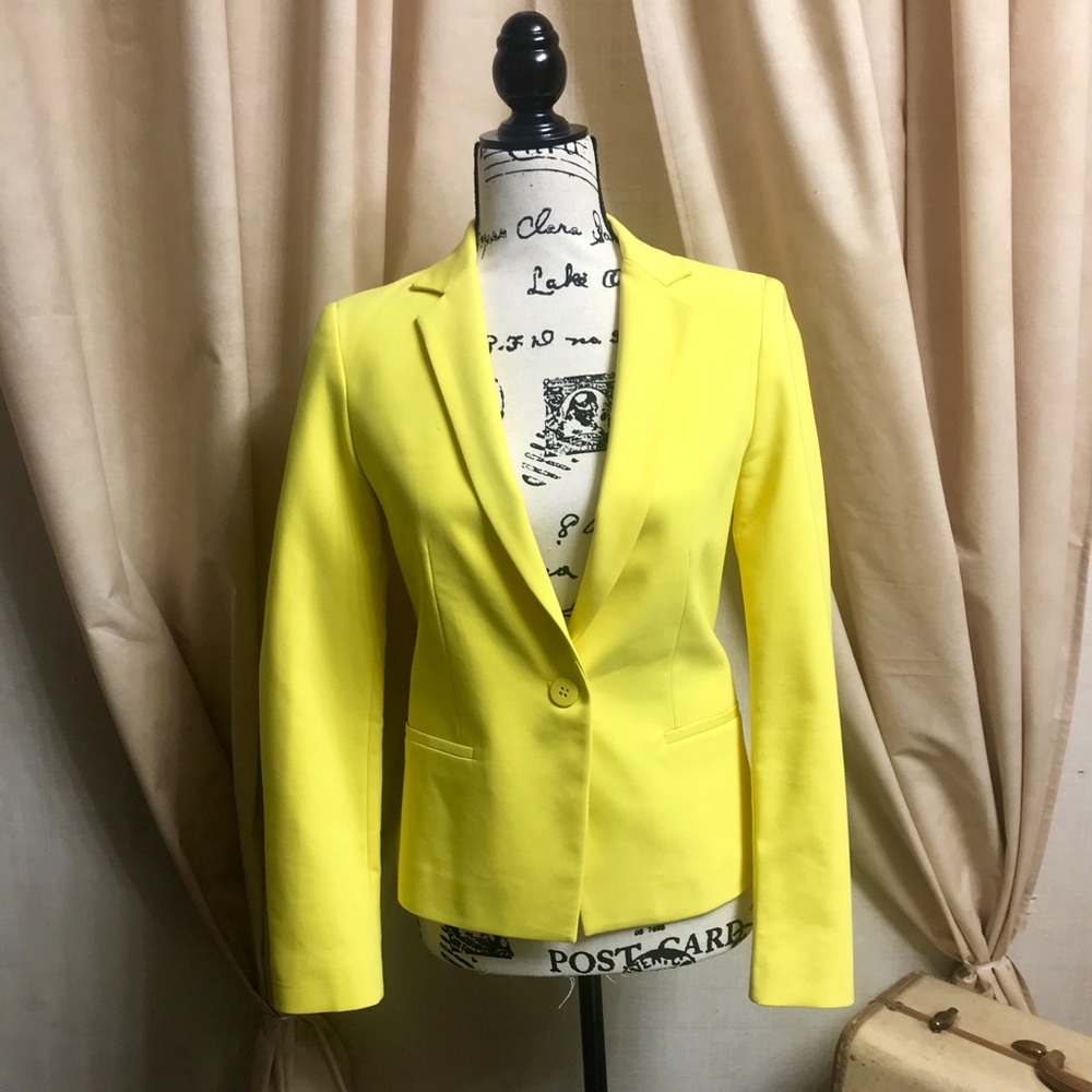 ZARA yellow blazer